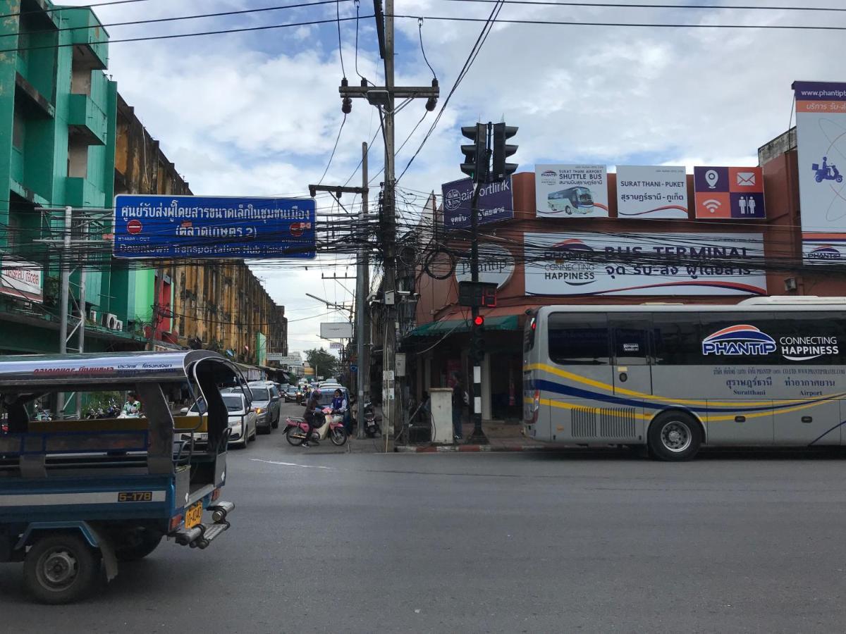 Boundary Hostel And Cafe Surat Thani Exterior photo